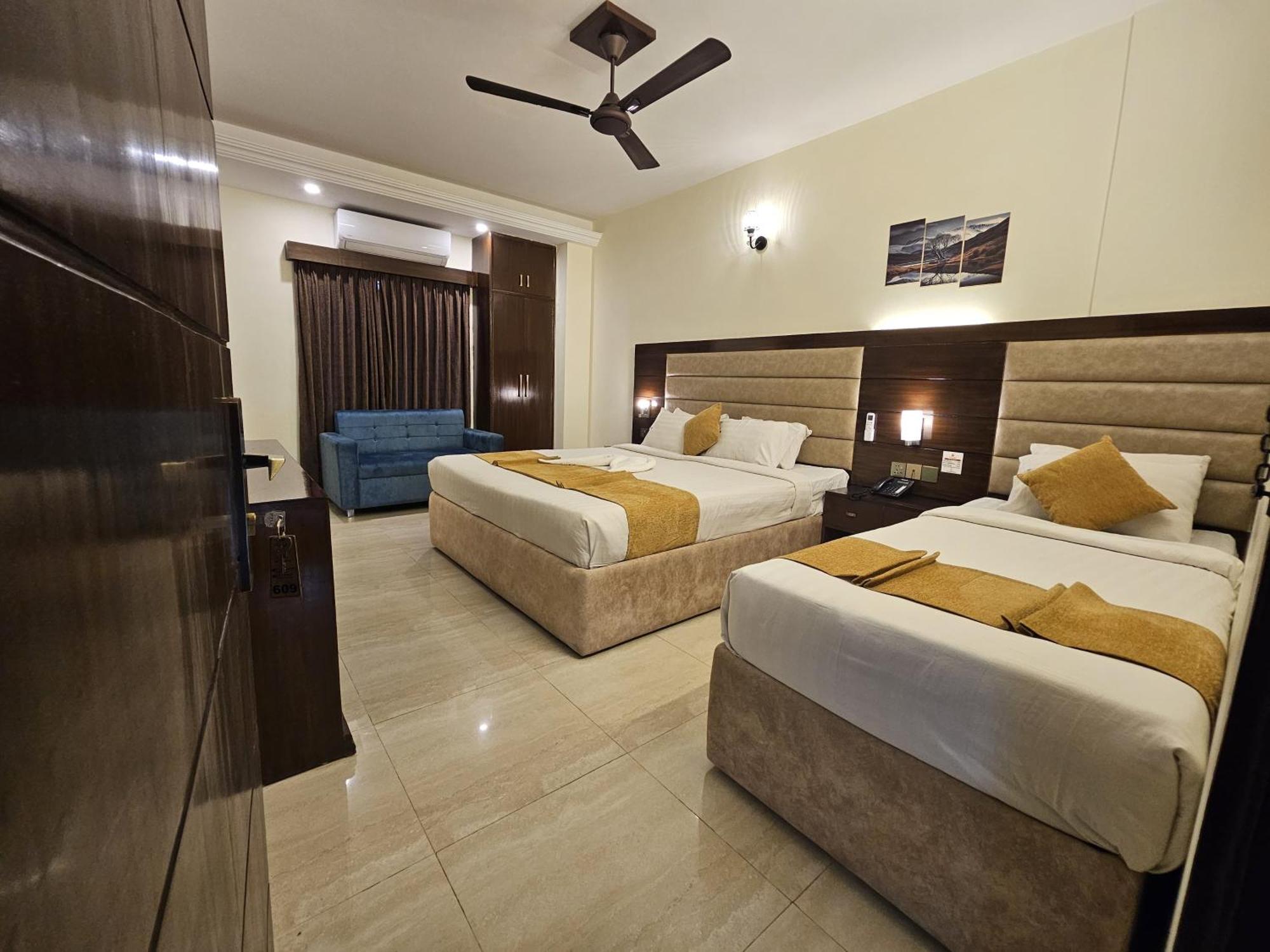 White Park Hotel & Suites Ćottogram Zewnętrze zdjęcie
